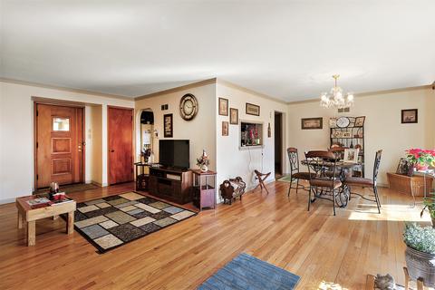 1290 W Walnut St, Kankakee, IL 60901 photo 3