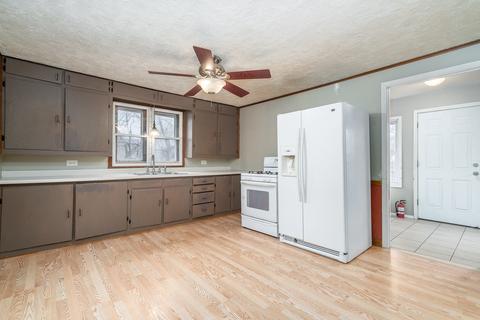 113 N Jackson St, Gardner, IL 60424 photo 11