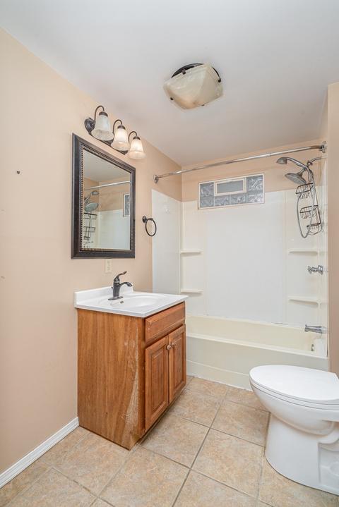 113 N Jackson St, Gardner, IL 60424 photo 8