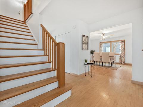 1619 E Illinois St, Wheaton, IL 60187 photo 2
