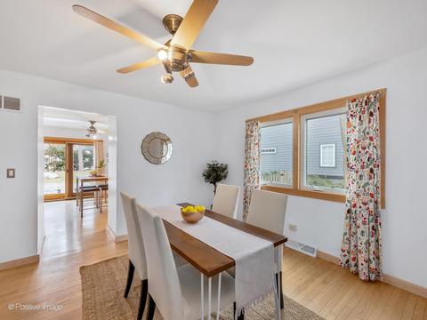 1619 E Illinois St, Wheaton, IL 60187 photo 4