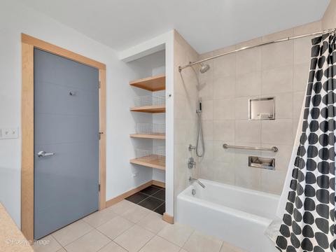 1619 E Illinois St, Wheaton, IL 60187 photo 15