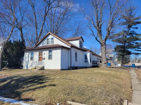 703 6th St, Peru, IL 61354 photo 1