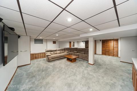 1115 Captains Ln, Wheeling, IL 60090 photo 16