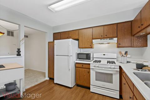 907 Ridgefield Ln, Wheeling, IL 60090 photo 4