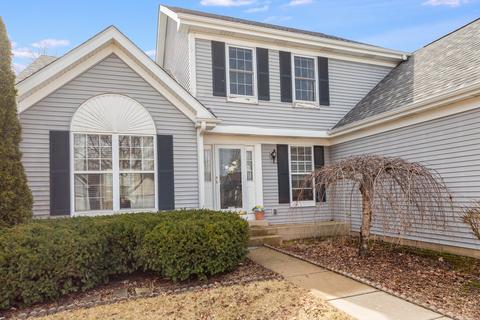 2115 Sanborn Cir, Plainfield, IL 60586 photo 2