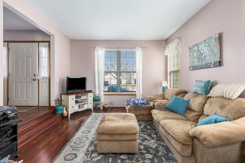 2115 Sanborn Cir, Plainfield, IL 60586 photo 4