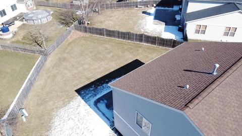 1674 Montclair Dr, Elgin, IL 60123 photo 9
