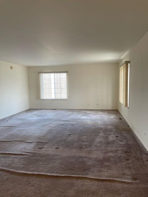 1674 Montclair Dr, Elgin, IL 60123 photo 11