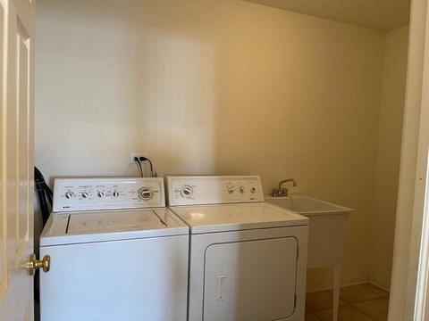 1674 Montclair Dr, Elgin, IL 60123 photo 13