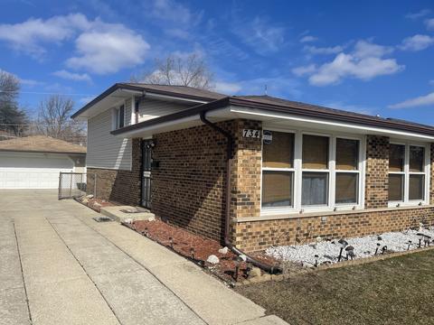 734 E 148th St, Dolton, IL 60419 photo 1
