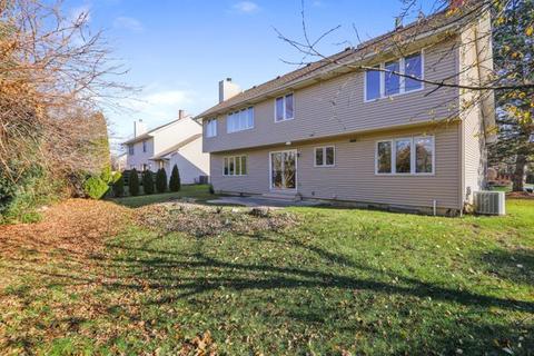 233 Windsor Dr, Bartlett, IL 60103 photo 32