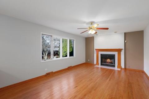 233 Windsor Dr, Bartlett, IL 60103 photo 12
