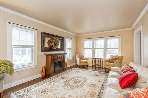284 Center Ave, Wheeling, IL 60090 photo 4