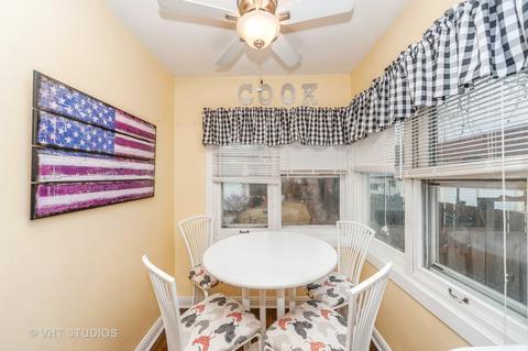 284 Center Ave, Wheeling, IL 60090 photo 8