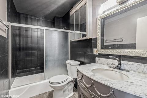 8824 Robin Dr #D, Des Plaines, IL 60016 photo 6