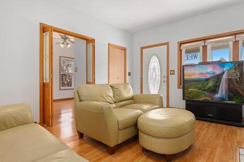 5240 S Massasoit Ave, Chicago, IL 60638 photo 5
