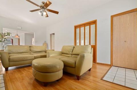 5240 S Massasoit Ave, Chicago, IL 60638 photo 9