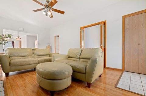 5240 S Massasoit Ave, Chicago, IL 60638 photo 8