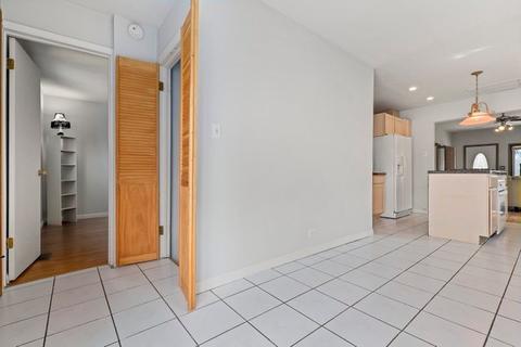 5240 S Massasoit Ave, Chicago, IL 60638 photo 23