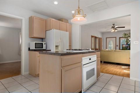 5240 S Massasoit Ave, Chicago, IL 60638 photo 14