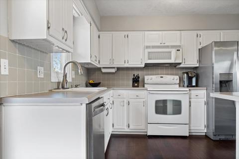 1508 N Hershey Rd, Bloomington, IL 61704 photo 3