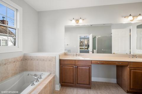2727 Independence Ave, Glenview, IL 60026 photo 16