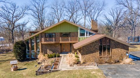 180 Gromer Rd, Elgin, IL 60120 photo 3