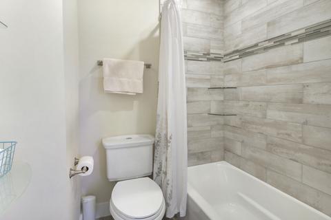 180 Gromer Rd, Elgin, IL 60120 photo 21
