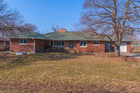 106 E 7th St, Gridley, IL 61744 photo 1