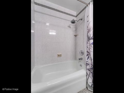 1702 Mill St #608, Des Plaines, IL 60016 photo 16