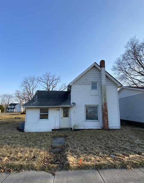 316 E Wabash Ave, Forrest, IL 61741 photo 1