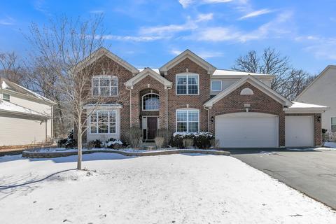 1673 Acorn Dr, Hoffman Estates, IL 60192 photo 1