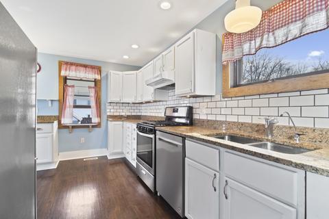 107 Spring St, Cary, IL 60013 photo 3