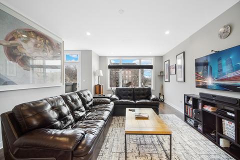 1449 E 65th Pl #2, Chicago, IL 60637 photo 3