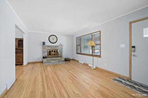 970 Sheffer Rd, Aurora, IL 60505 photo 4