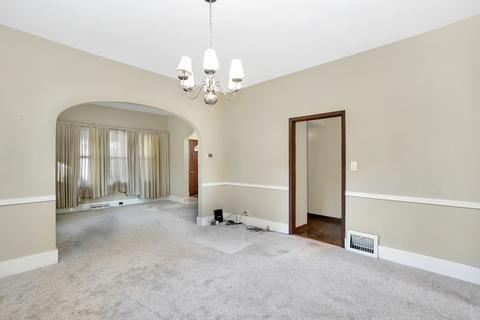 5725 W Hawthorne Ave, Berkeley, IL 60163 photo 7