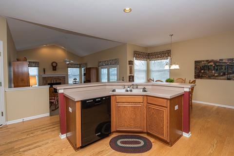 16154 S Dan Oconnell Dr, Plainfield, IL 60586 photo 7