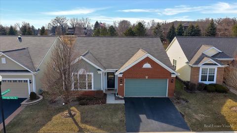 852 Cascade Falls Dr, Elgin, IL 60124 photo 2