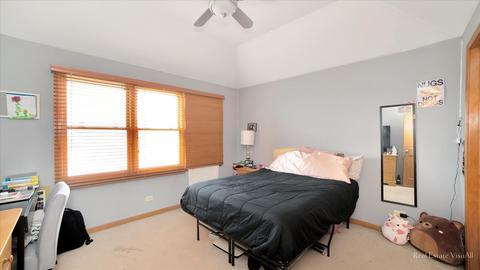 2039 Gardner Cir E, Aurora, IL 60503 photo 14