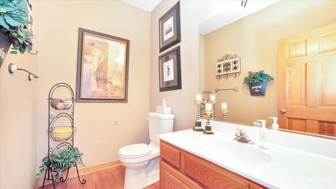 2039 Gardner Cir E, Aurora, IL 60503 photo 6