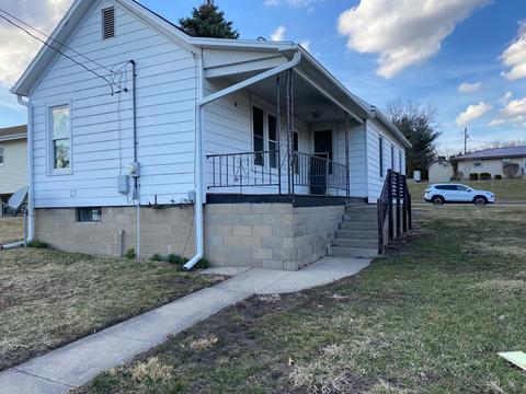 115 E 6th St, Spring Valley, IL 61362 photo 2