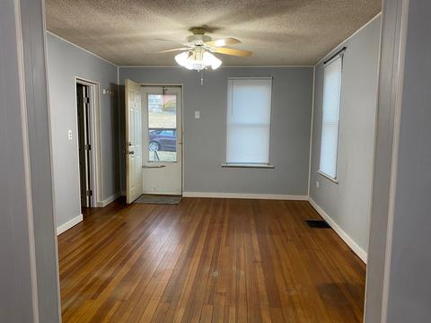 115 E 6th St, Spring Valley, IL 61362 photo 8