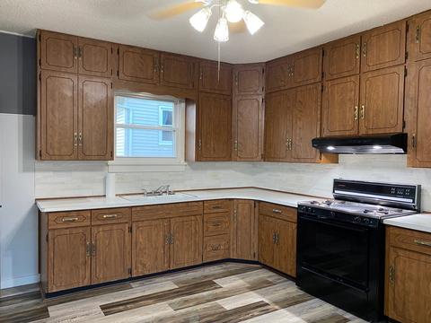 115 E 6th St, Spring Valley, IL 61362 photo 4