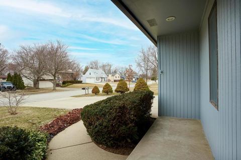 116 Colchester Dr, Normal, IL 61761 photo 6