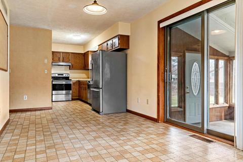 116 Colchester Dr, Normal, IL 61761 photo 14