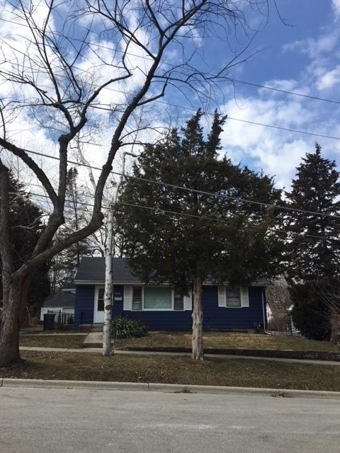 920 Hill Ave, Elgin, IL 60120 photo 1
