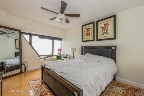 175 E Delaware Pl #6111, Chicago, IL 60611 photo 10