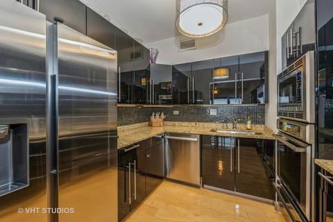 175 E Delaware Pl #6111, Chicago, IL 60611 photo 6