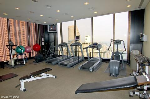 175 E Delaware Pl #6111, Chicago, IL 60611 photo 13